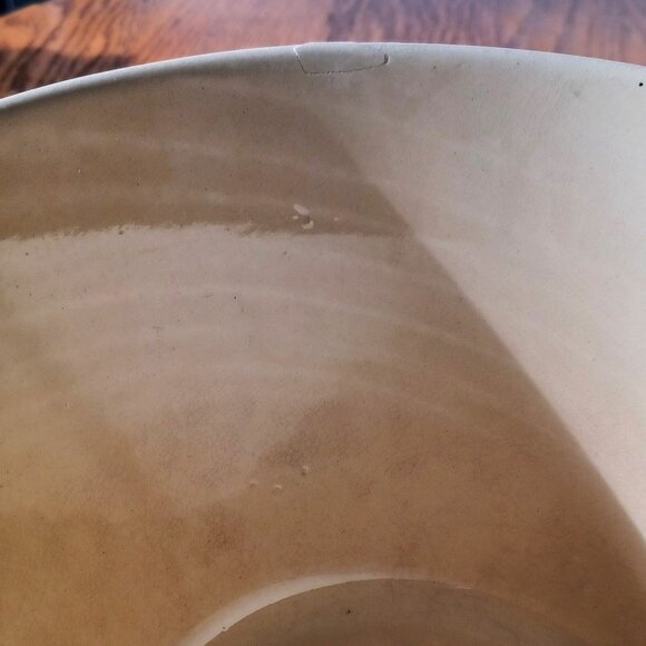 WATT USA Pottery Two Yellow-ware Beehive Bowls #7 & #9 - Picture 6 of 7